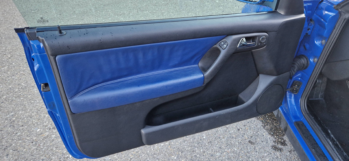 VW Golf Cabriolet 2000 Highline, Petrol, Second hand / Used, Manual - 4