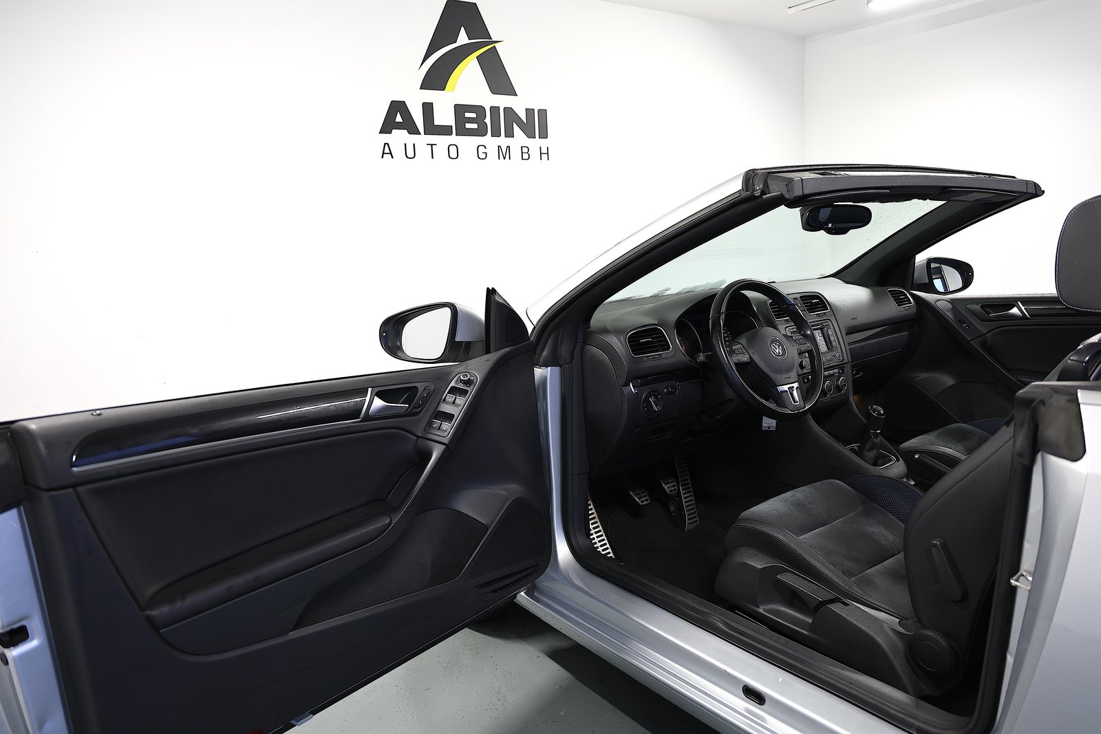 VW Golf Cabrio 1.4 TSI Design, Petrol, Second hand / Used, Manual - 6