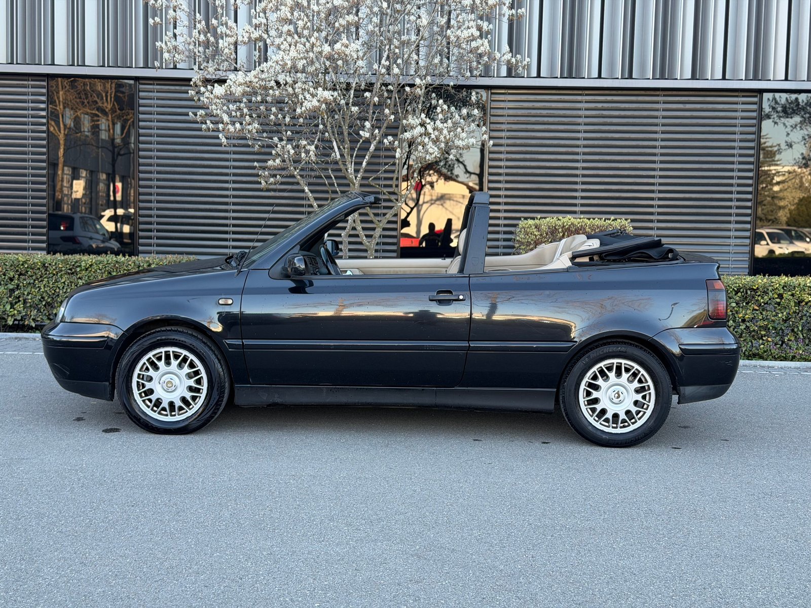 VW Golf Cabriolet 2000 Highline, Petrol, Second hand / Used, Manual - 3
