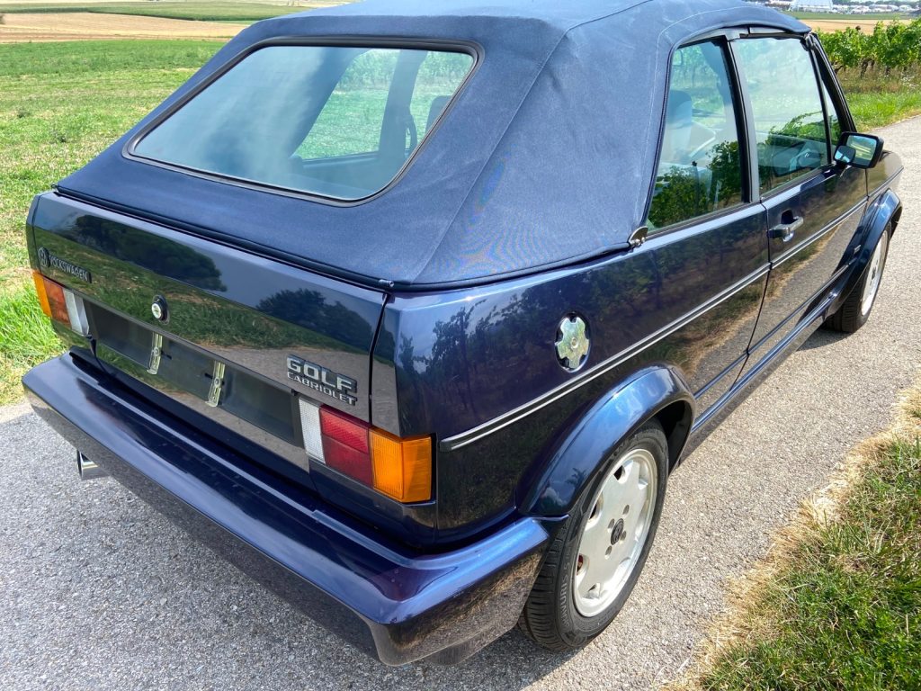 VW GOLF CABRIOLET 1.8, Essence, Voiture de collection, Manuelle - 7