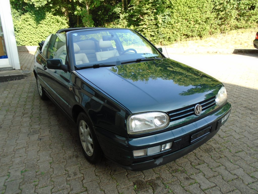 VW GOLF 2.0 Swiss Classic, Petrol, Second hand / Used, Manual - 2