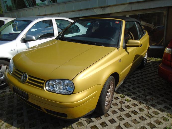 VW Golf III Cabriolet 2.0 Swiss Classic, Petrol, Second hand / Used, Manual