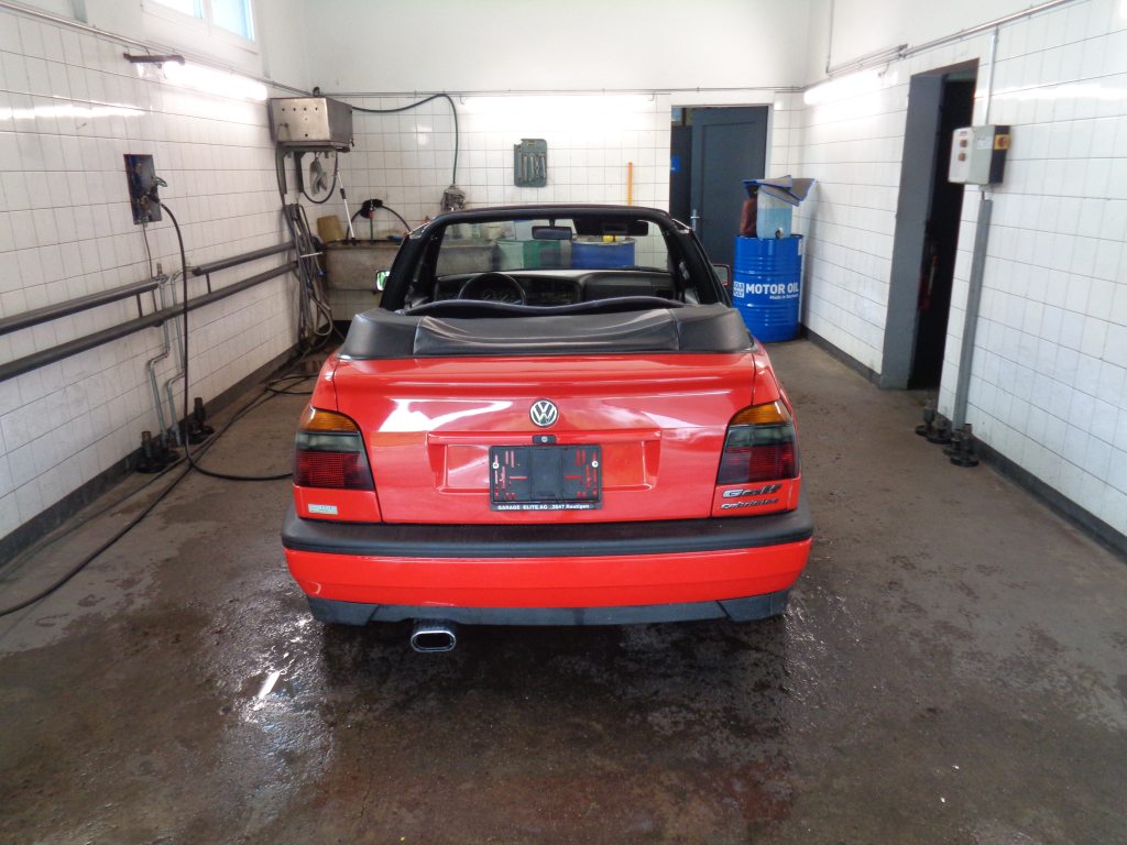 VW GOLF 2.0 Avantgarde, Essence, Voiture de collection, Manuelle - 4