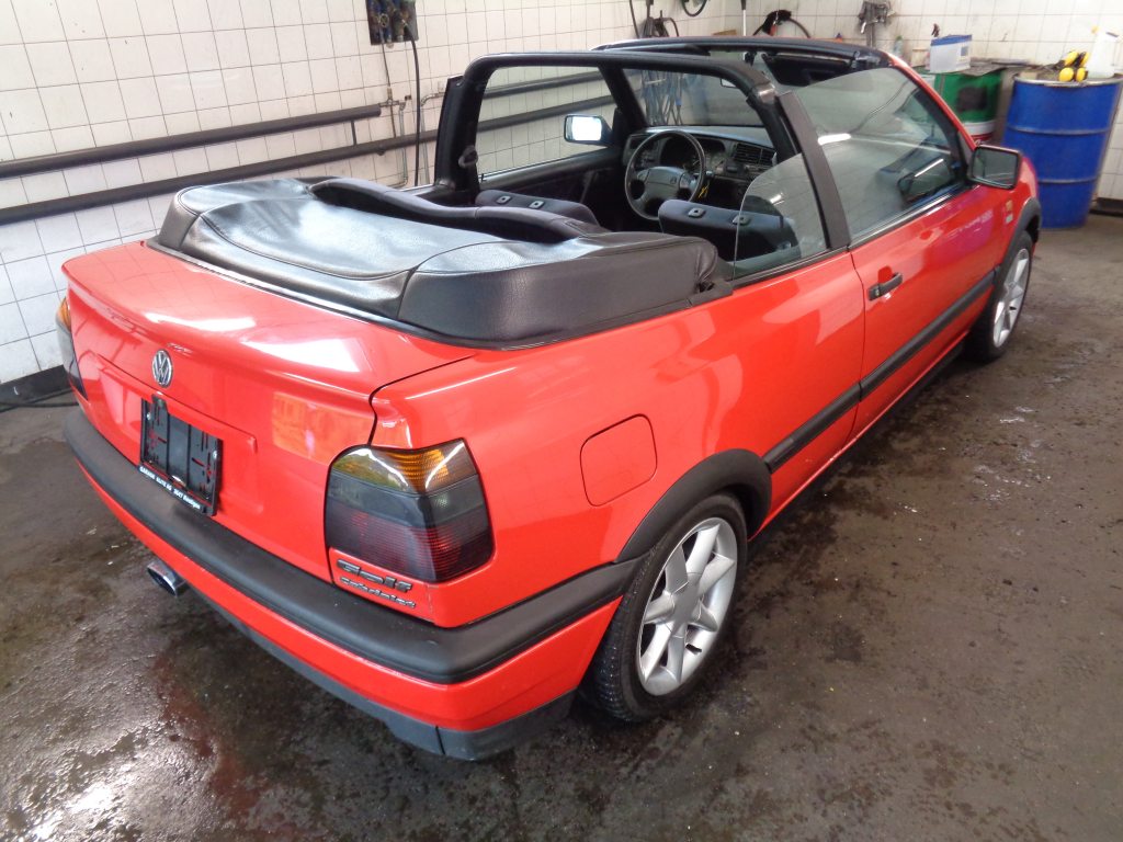 VW GOLF 2.0 Avantgarde, Essence, Voiture de collection, Manuelle - 5