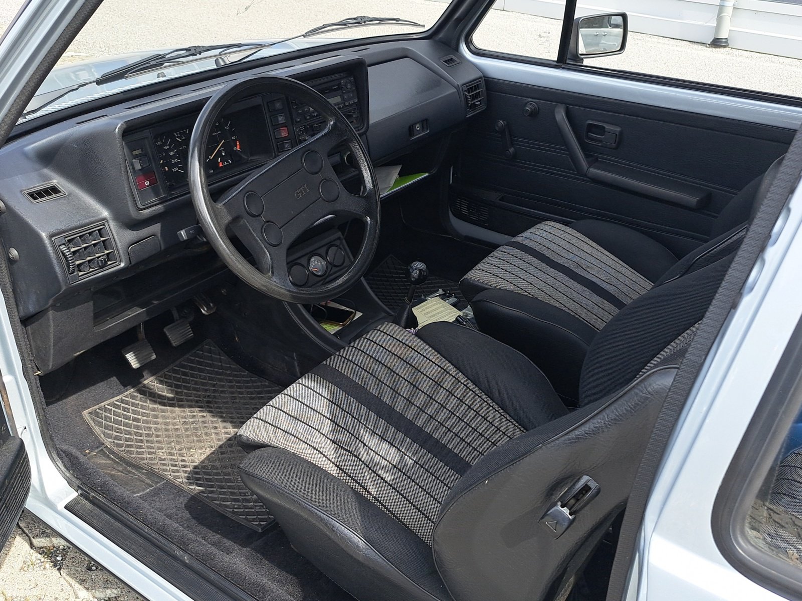 VW Golf GTI 1600, Benzin, Oldtimer, Handschaltung - 6