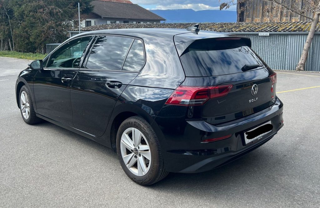 VW Golf VIII 1.0 TSI Life DSG, Mild-Hybrid Benzin/Elektro, Occasion / Gebraucht, Automatik - 5
