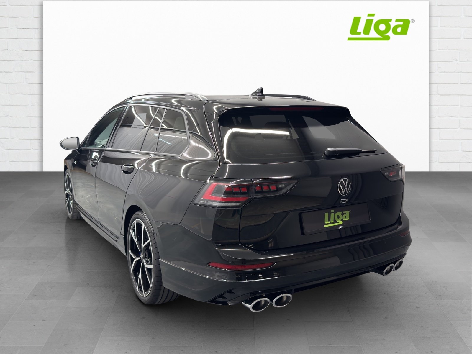 VW Golf VIII Variant 2.0 TSI R DSG 4motion, Petrol, New car, Automatic - 4