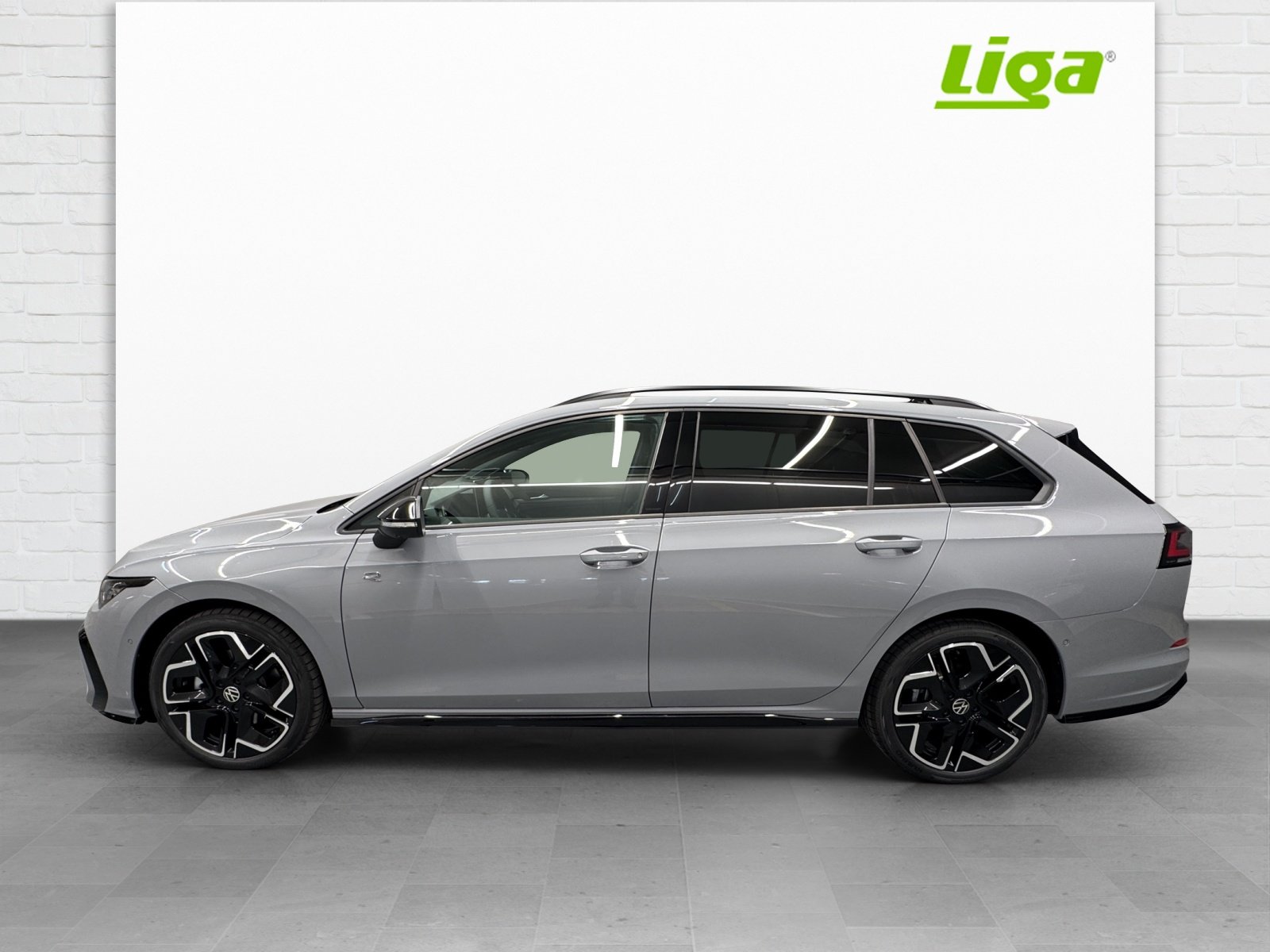 VW Golf VIII Variant 2.0 TSI R-Line DSG 4motion, Benzina, Auto nuove, Automatico - 3