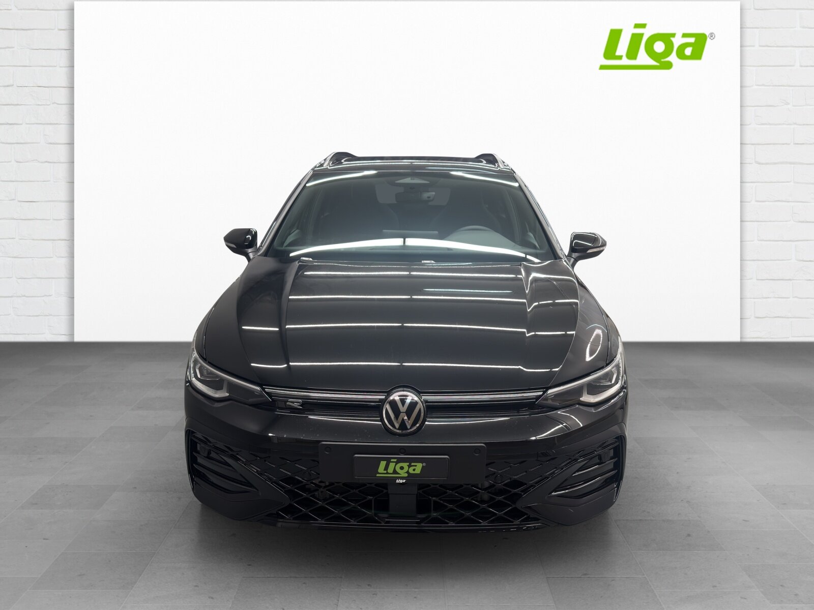 VW Golf VIII Variant 1.5 eTSI R-Line DSG, Mild-Hybrid Benzin/Elektro, Neuwagen, Automatik - 2