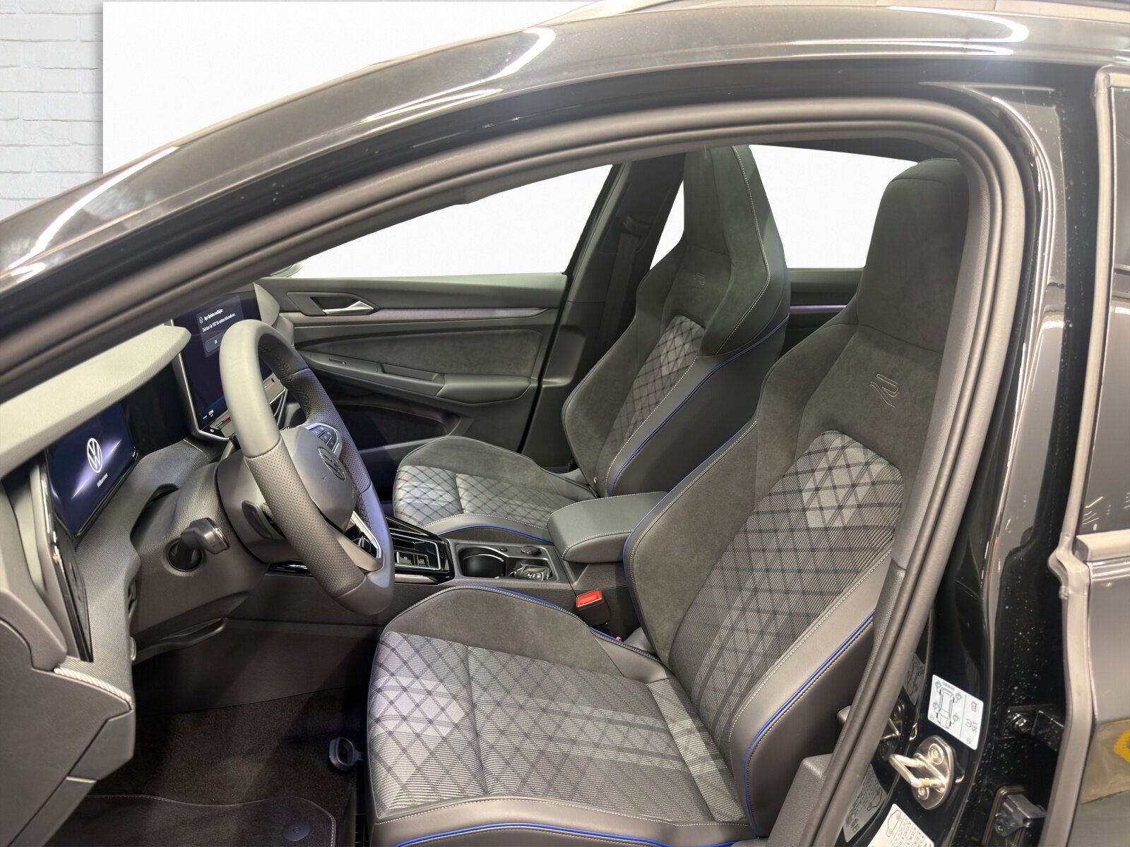 VW Golf VIII Variant 1.5 eTSI R-Line DSG, Mild-Hybrid Benzin/Elektro, Neuwagen, Automatik - 7