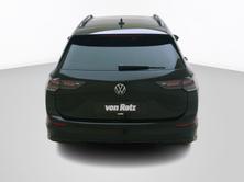 VW Golf VIII Variant 1.5 eTSI R-Line DSG, Mild-Hybrid Petrol/Electric, New car, Automatic - 3