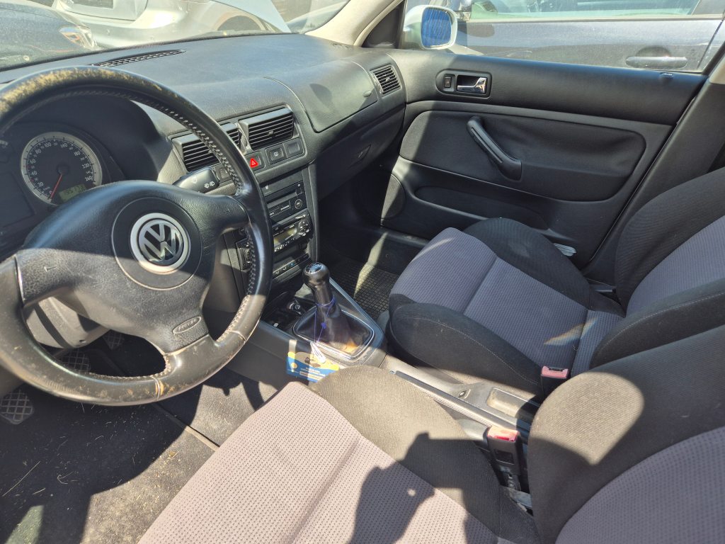 VW GOLF 2.0 Comfortline, Petrol, Second hand / Used, Manual - 6