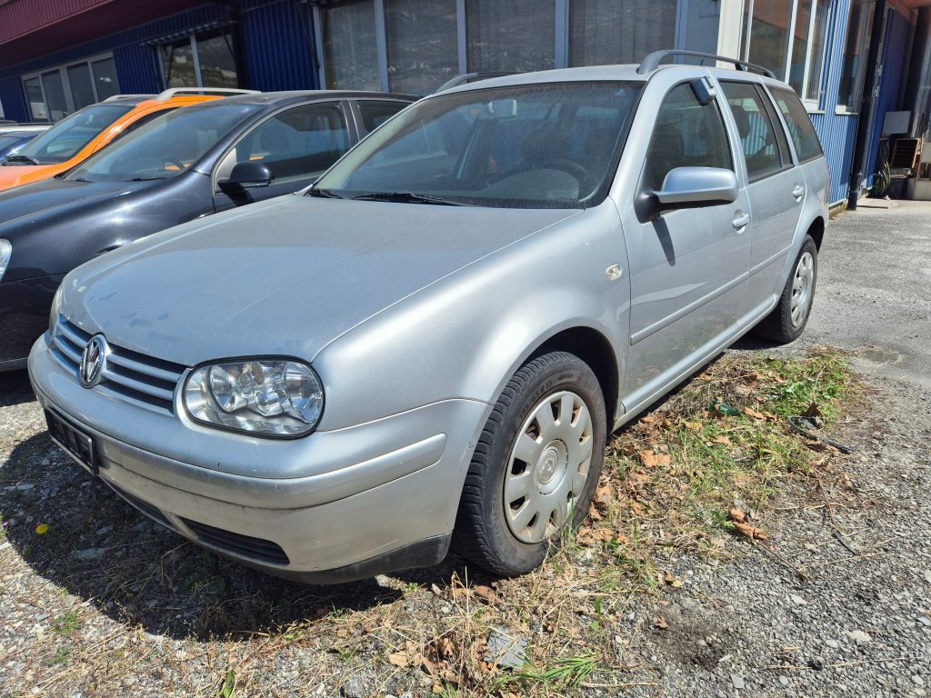 VW GOLF 2.0 Comfortline, Petrol, Second hand / Used, Manual - 2