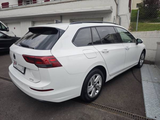 VW Golf VIII Variant 1.0 eTSI Life DSG, Essence, Occasion / Utilisé, Automatique - 4