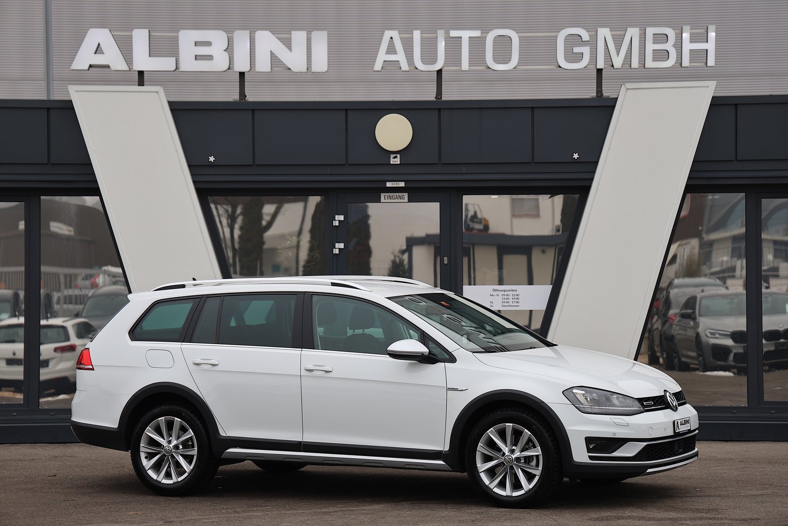 VW Golf 2.0 TDI Alltrack 4Motion, Diesel, Second hand / Used, Automatic - 2