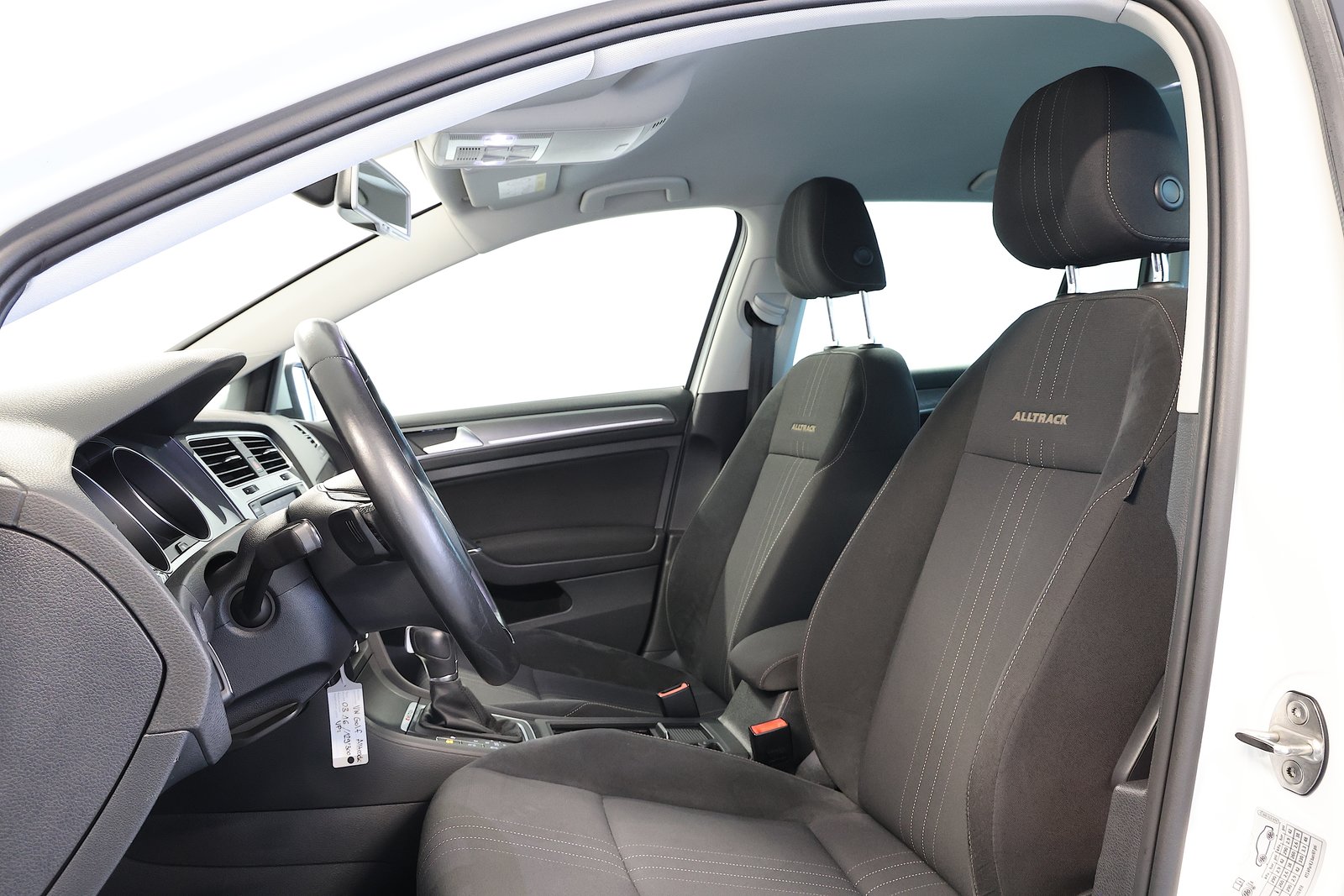 VW Golf 2.0 TDI Alltrack 4Motion, Diesel, Second hand / Used, Automatic - 7