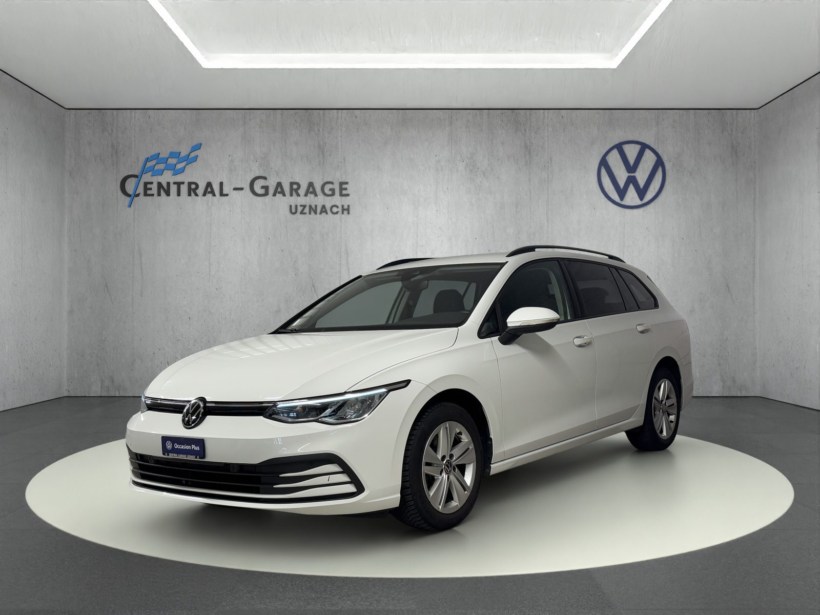 VW Golf 8 Variant Life