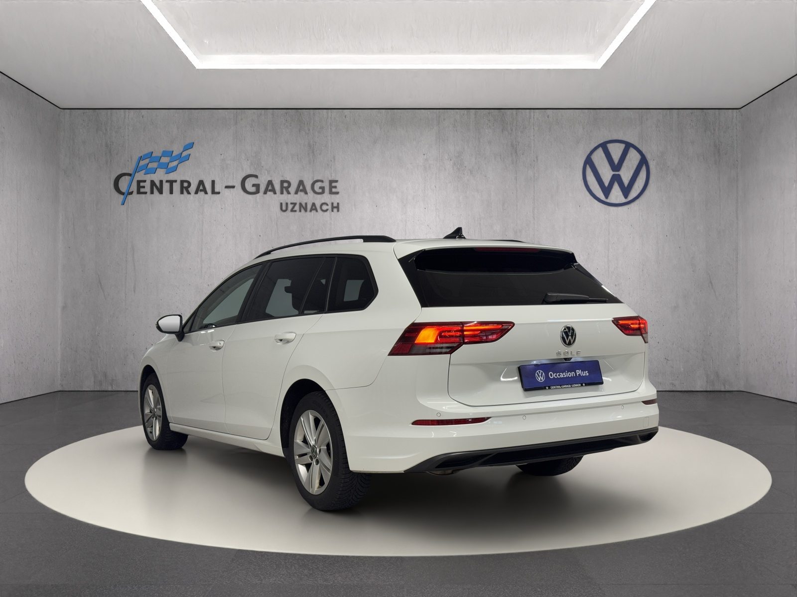 VW Golf 8 Variant Life, Diesel, Second hand / Used, Automatic - 4