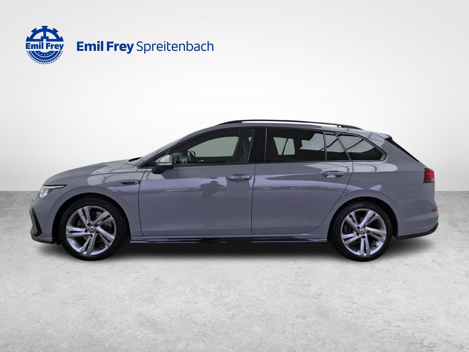VW Golf VIII Variant 2.0 TSI R-Line DSG 4motion / Jetzt mit att, Essence, Occasion / Utilisé, Automatique - 2