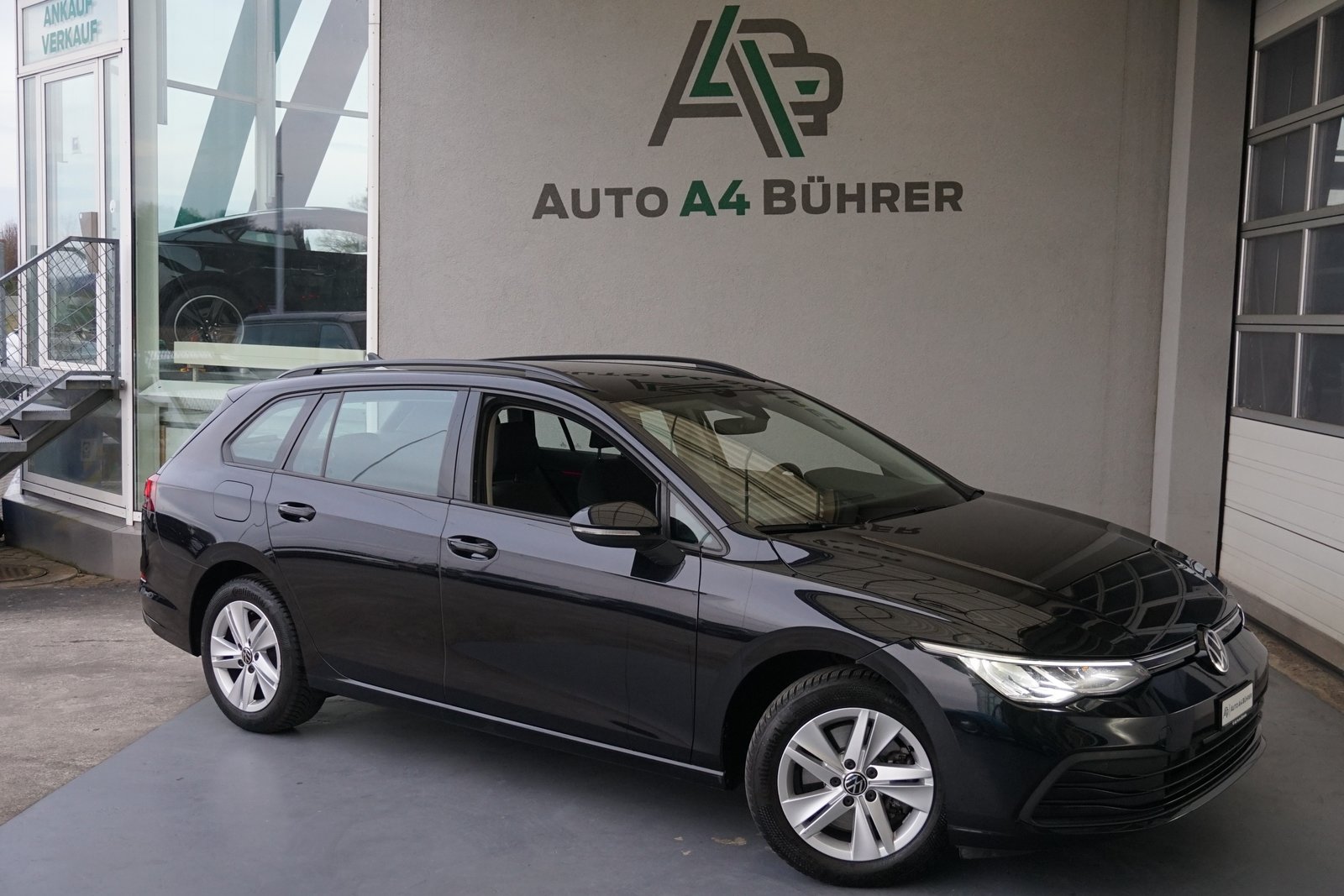 VW Golf 8 Variant 2.0 TDI Life DSG-Automat aus erster Hand+, Diesel, Occasion / Utilisé, Automatique - 2