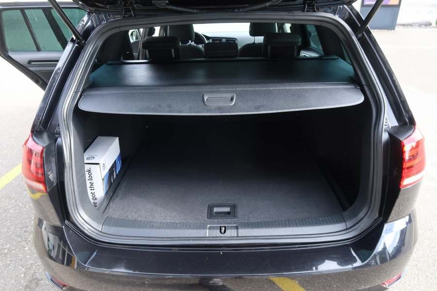 VW Golf VII Variant 2.0 TSI R 310 DSG 4motion, Petrol, Second hand / Used, Automatic - 7