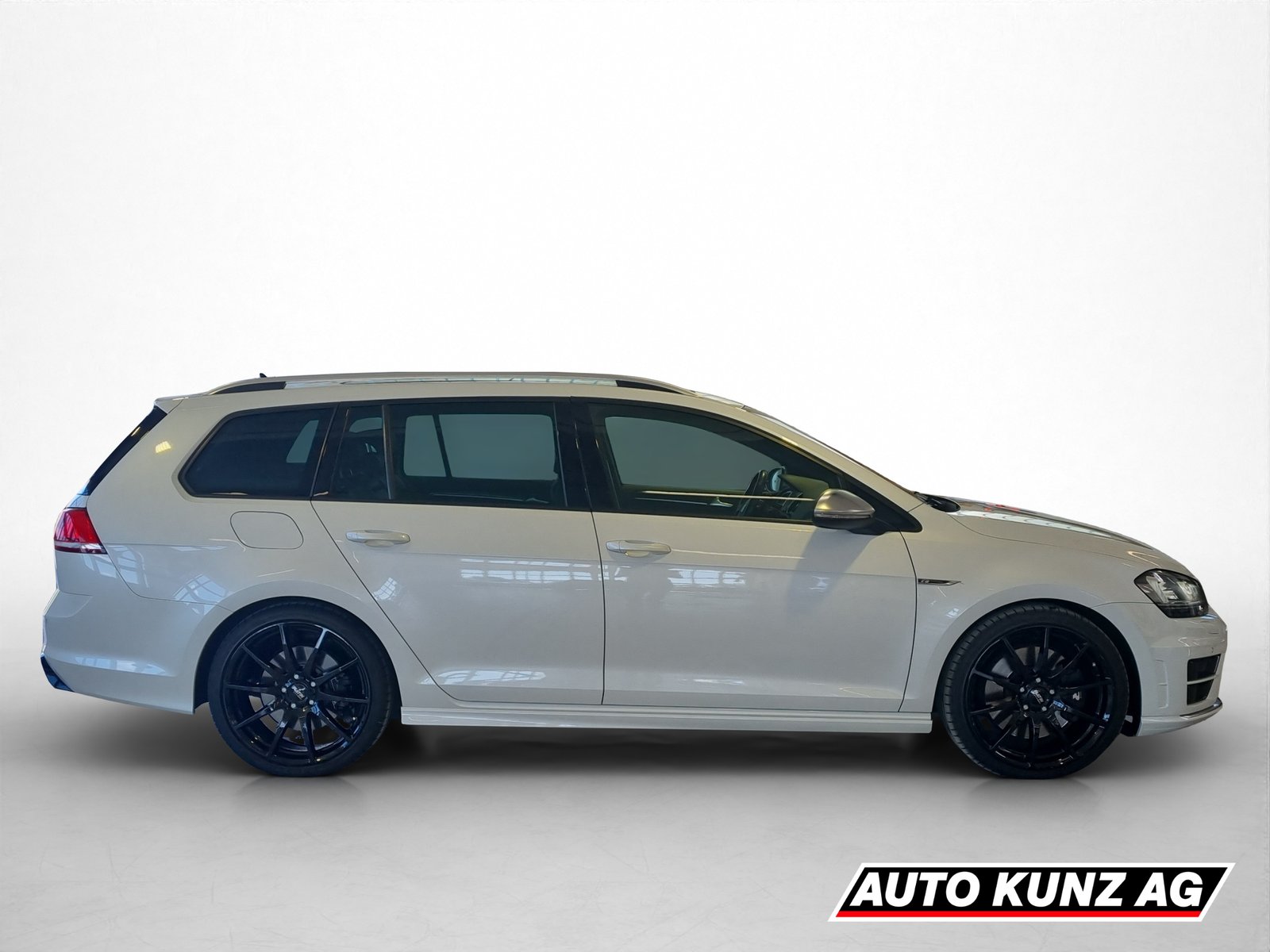 VW Golf 2.0 TSI R 4 Motion, Petrol, Second hand / Used, Automatic - 7