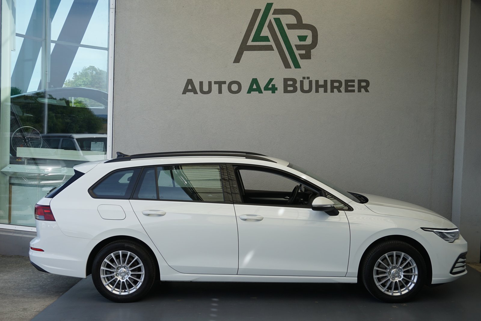 VW Golf 8 Variant 2.0 TDI Life DSG-Automat mit Abstandsregel, Diesel, Occasion / Gebraucht, Automatik - 5