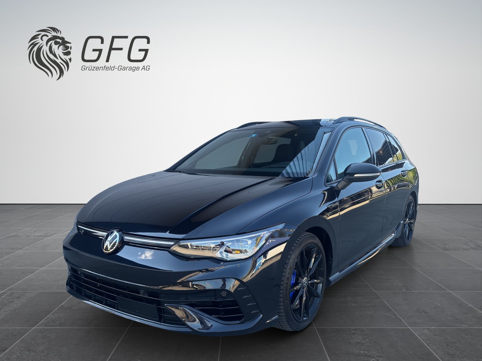 VW Golf VIII Variant 2.0 TSI R DSG 4motion