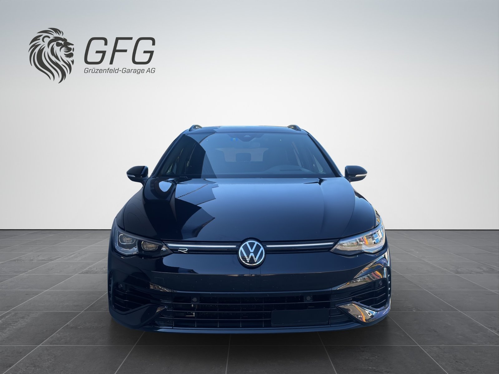 VW Golf VIII Variant 2.0 TSI R DSG 4motion, Essence, Occasion / Utilisé, Automatique - 2