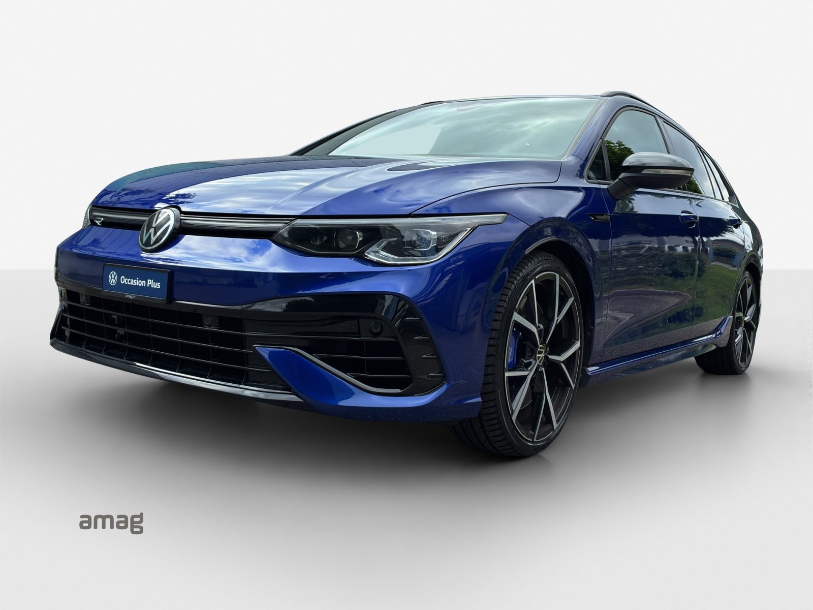 VW Golf R Variant