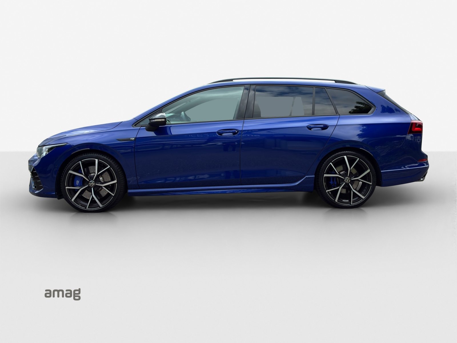 VW Golf R Variant, Petrol, Second hand / Used, Automatic - 2
