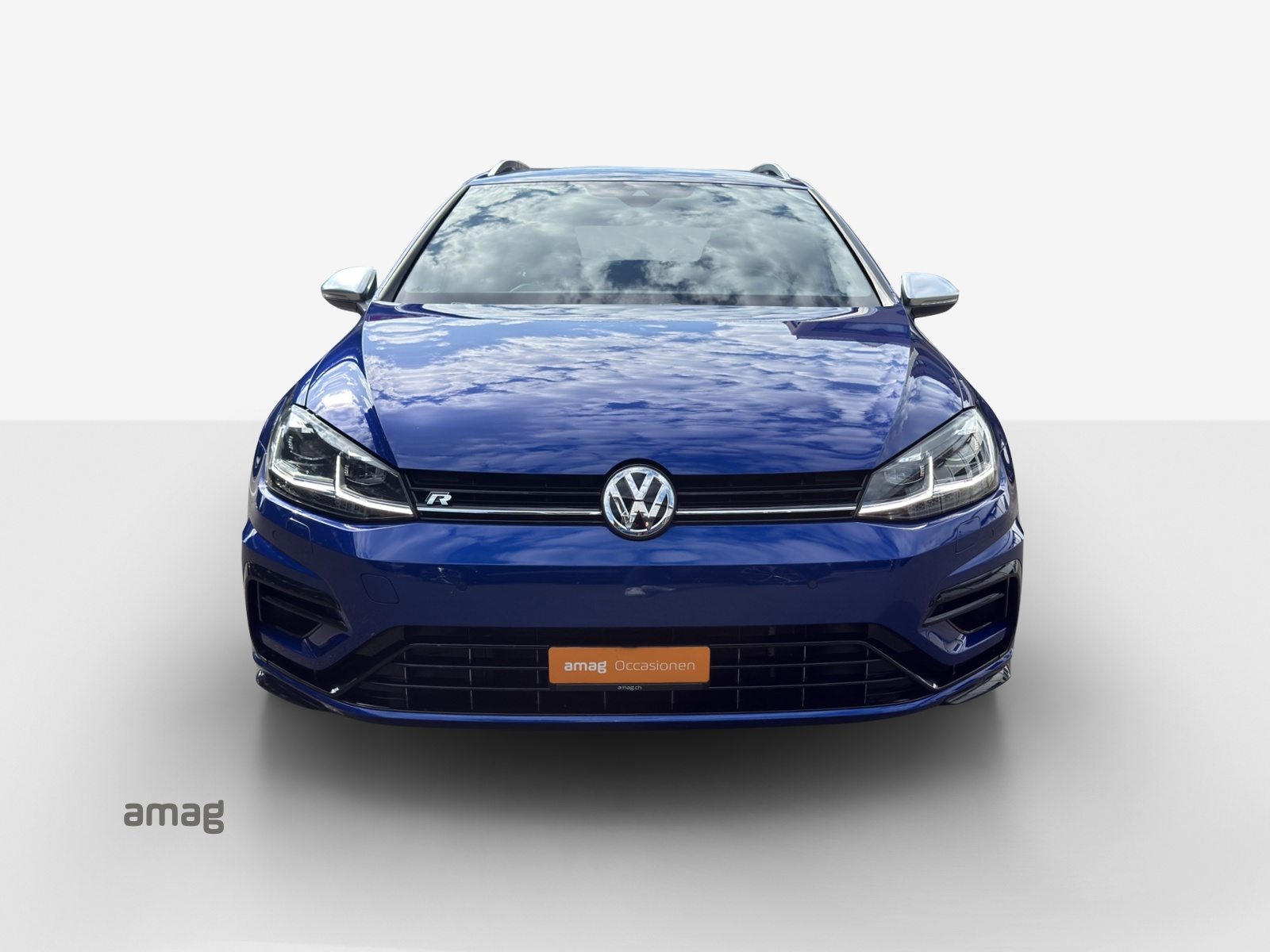 VW new Golf R Variant, Petrol, Second hand / Used, Automatic - 7