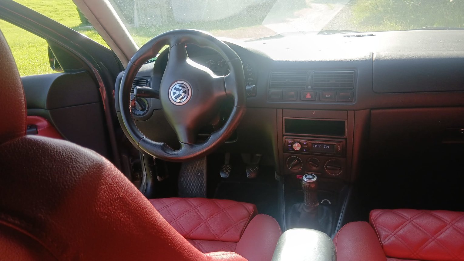 VW GOLF, Diesel, Occasion / Utilisé, Manuelle - 6
