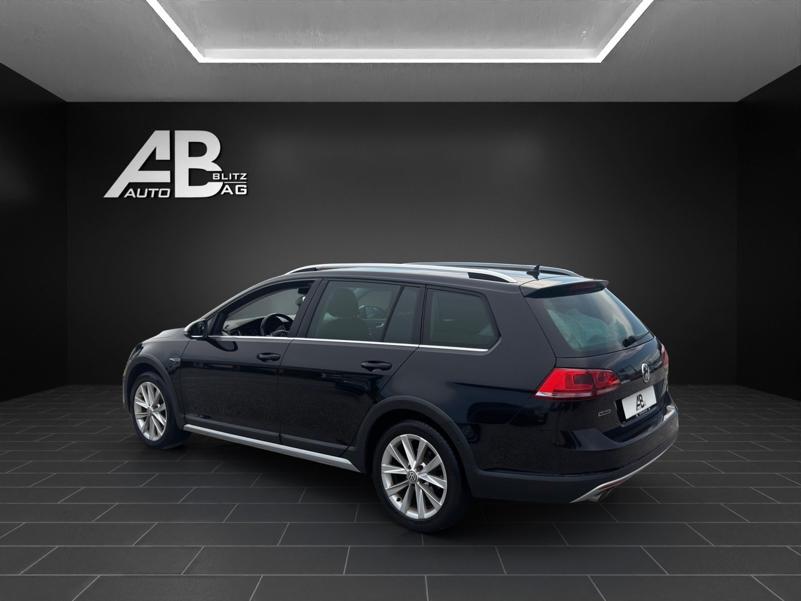 VW Golf VII 2.0 TDI Alltrack 4Motion DSG mit 184 PS, Diesel, Occasioni / Usate, Automatico - 3
