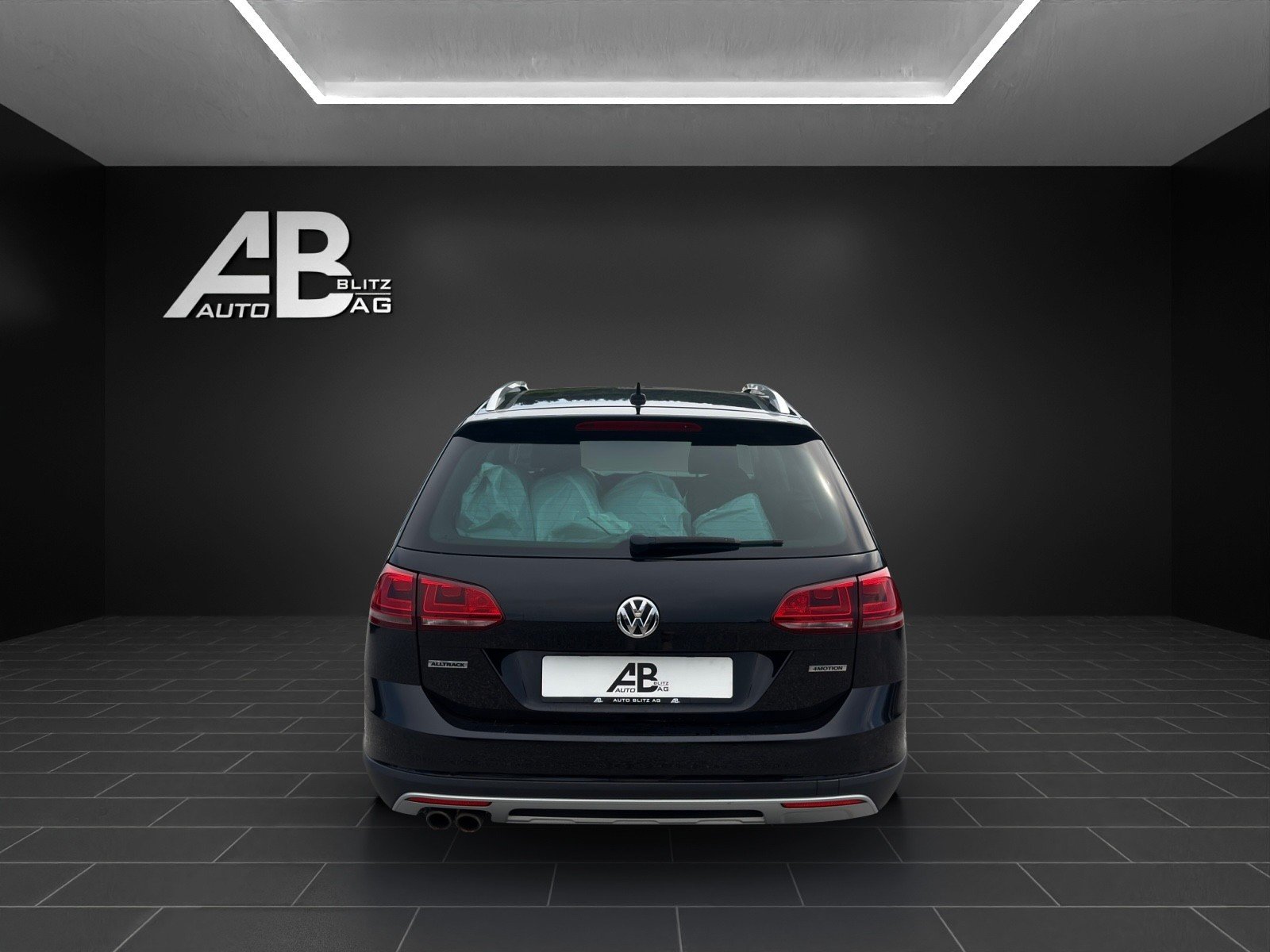 VW Golf VII 2.0 TDI Alltrack 4Motion DSG mit 184 PS, Diesel, Occasioni / Usate, Automatico - 4