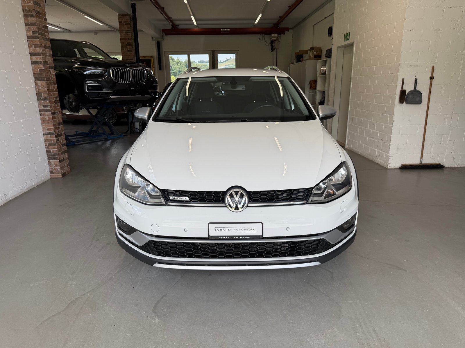 VW Golf 1.8 TSI Alltrack 4Motion, Petrol, Second hand / Used, Automatic - 2
