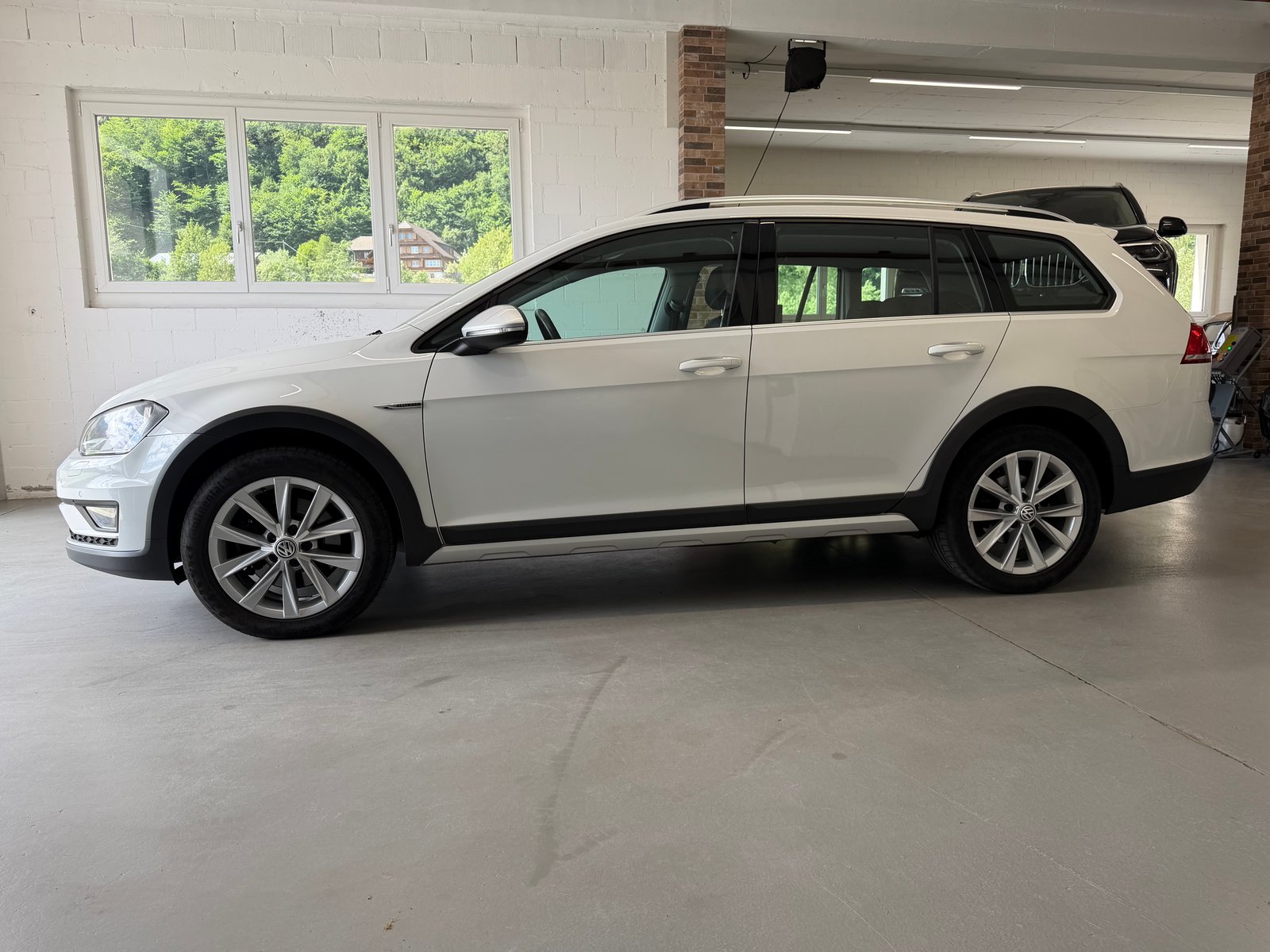VW Golf 1.8 TSI Alltrack 4Motion, Petrol, Second hand / Used, Automatic - 3