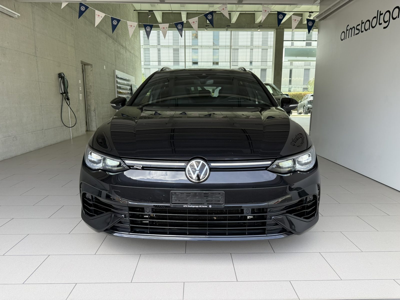 VW Golf R Variant, Benzin, Occasion / Gebraucht, Automatik - 2