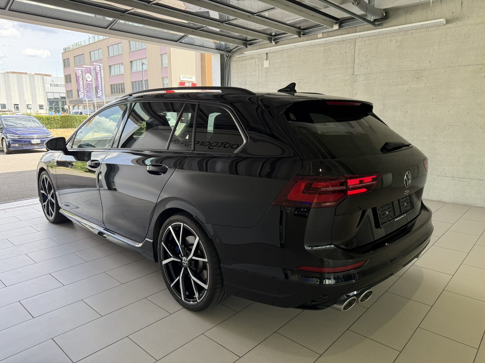 VW Golf R Variant, Benzin, Occasion / Gebraucht, Automatik - 4