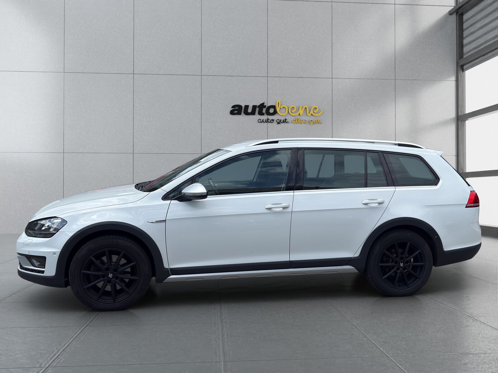VW Golf 2.0 TDI Alltrack 4Motion DSG, Diesel, Second hand / Used, Automatic - 2