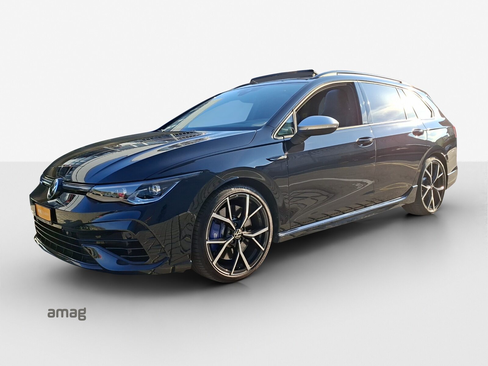 VW Golf R Variant