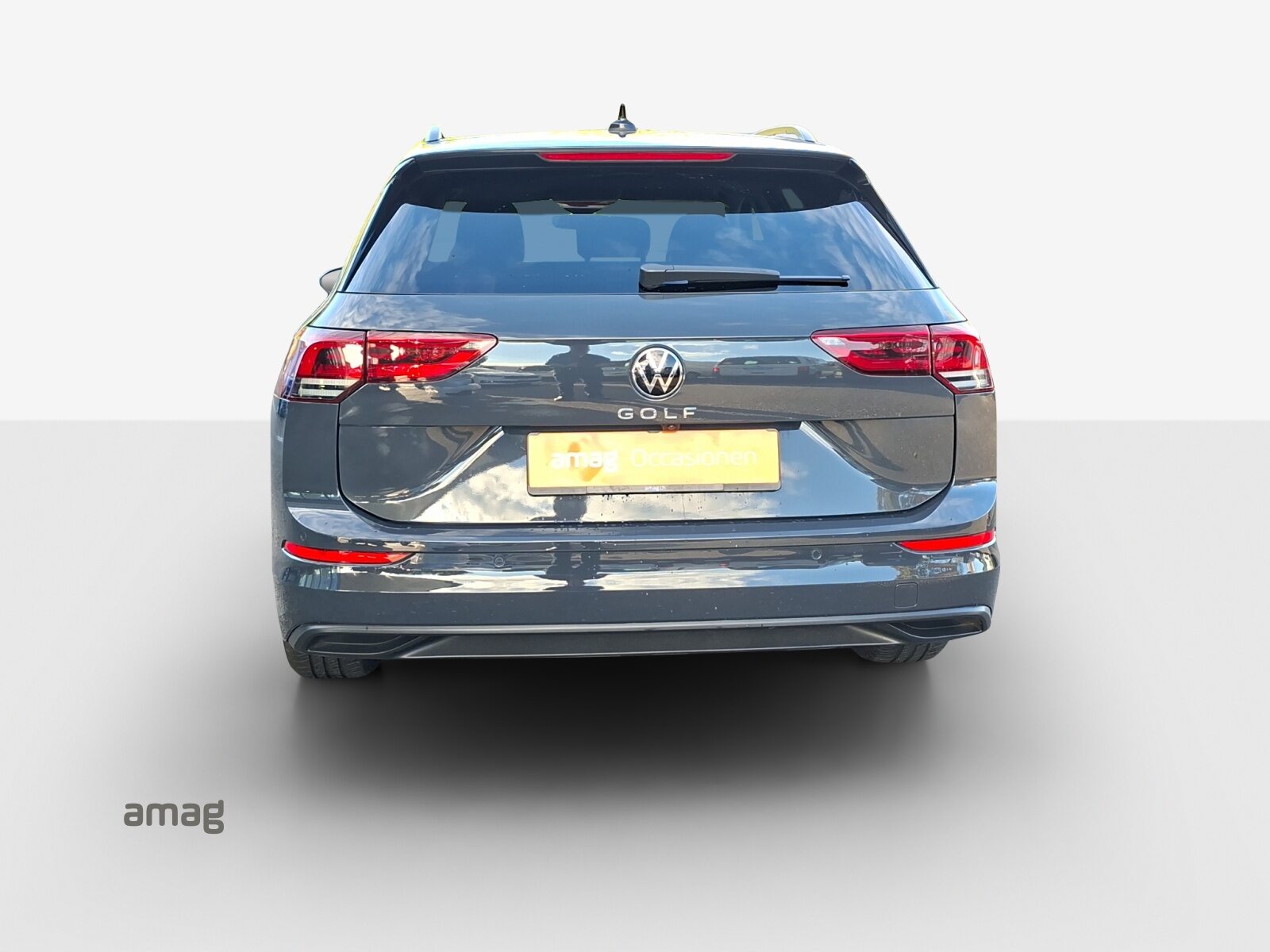 VW Golf 8 Variant Life, Petrol, Second hand / Used, Manual - 4