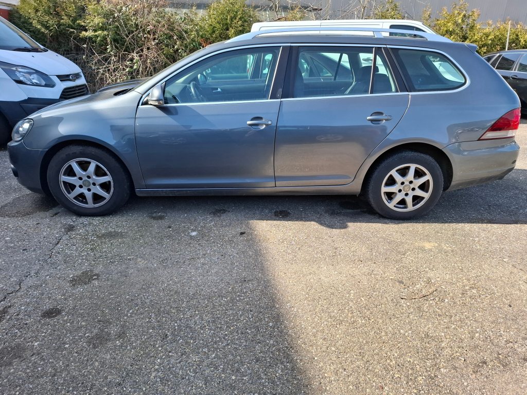 VW GOLF 1.4 TSI Value DSG, Essence, Occasion / Utilisé, Automatique - 2