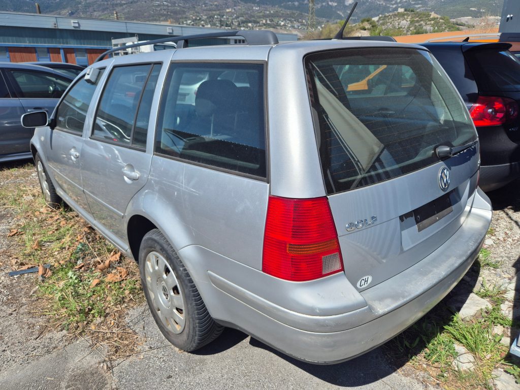 VW GOLF 2.0 Comfortline, Petrol, Second hand / Used, Manual - 4