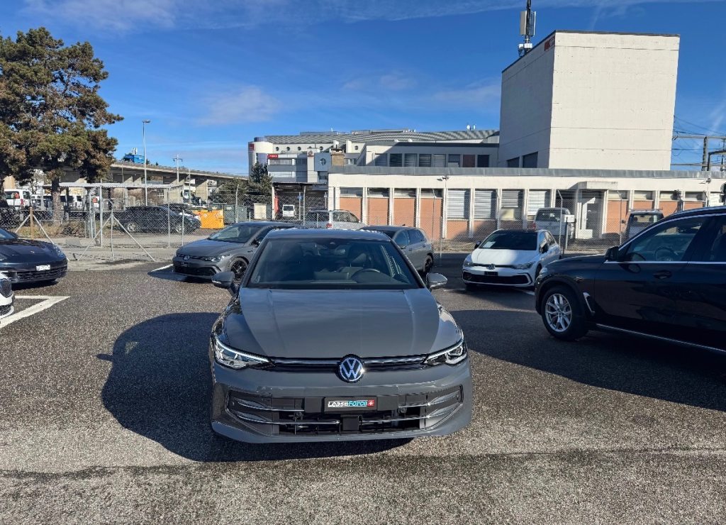 VW GOLF 1.5 eTSI Edition 50 DSG