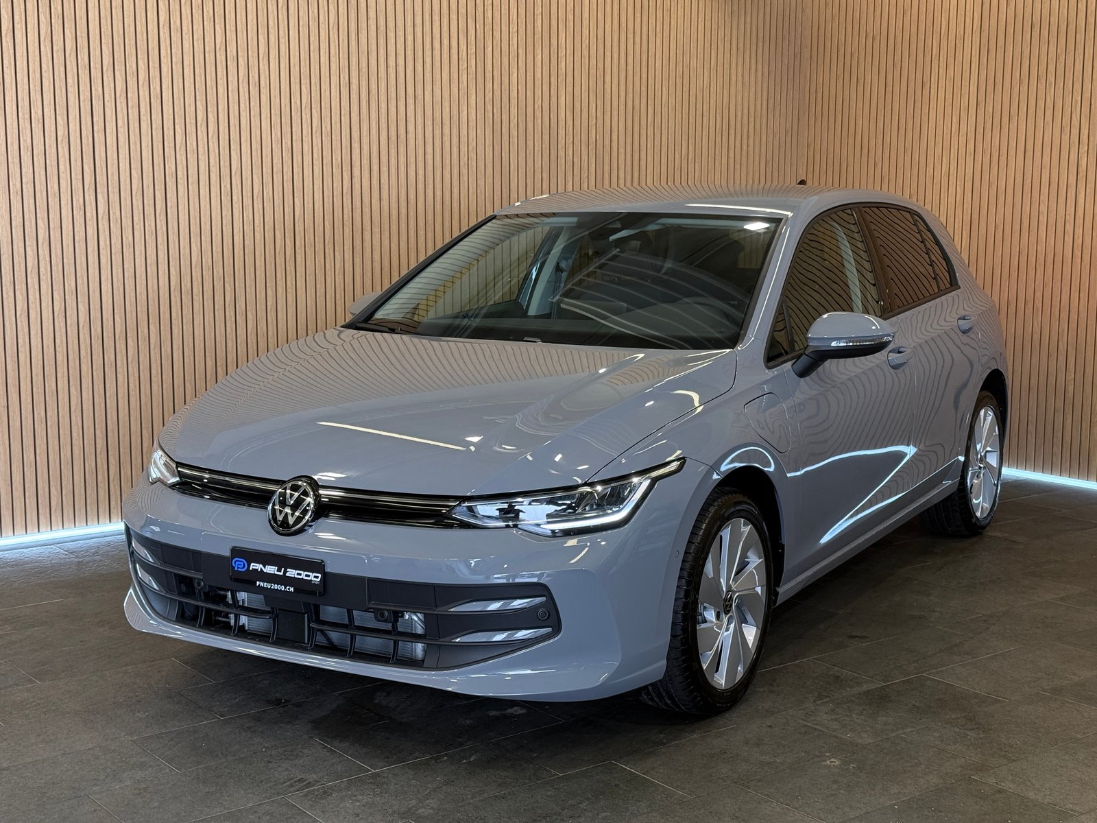 VW Golf 1.5 TSI PHEV Life *Mondsteingrau*