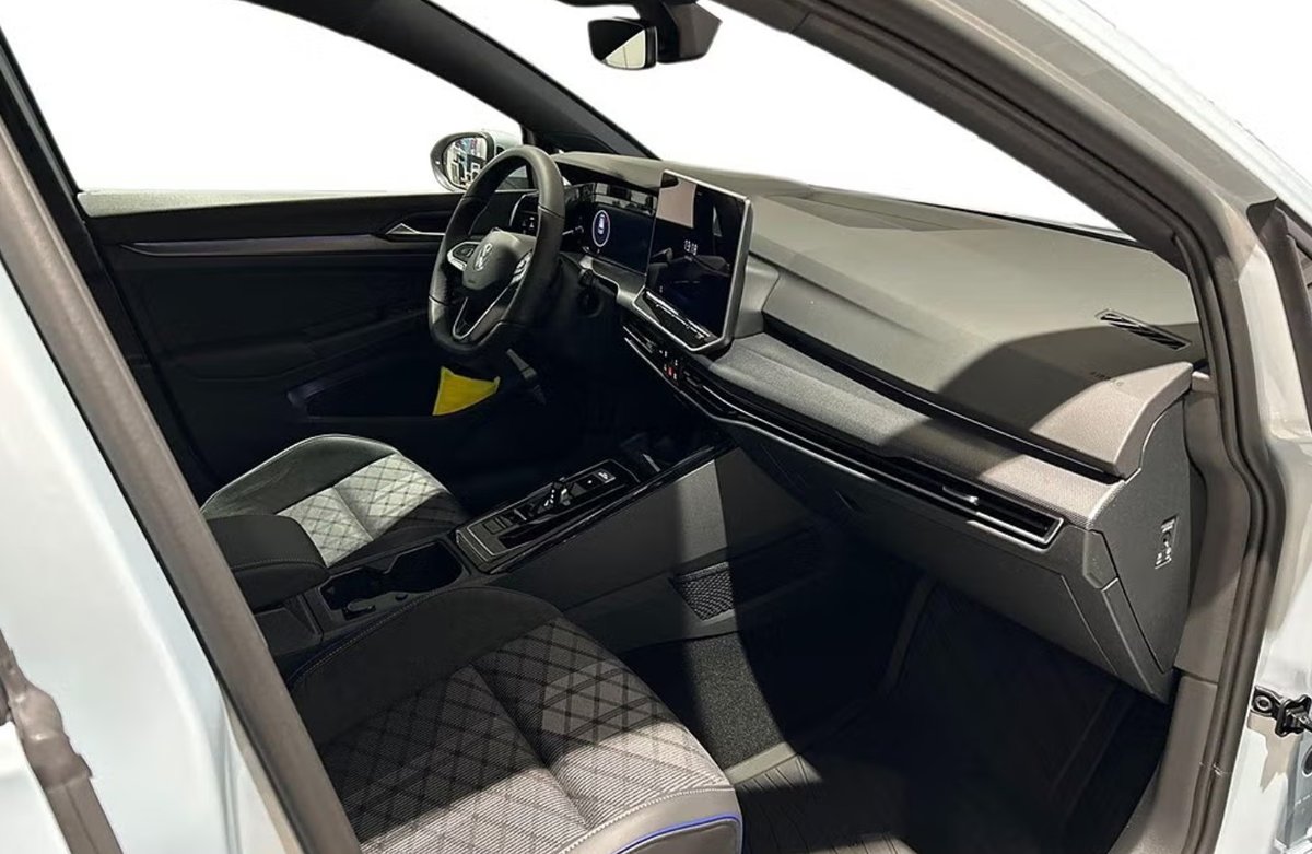 VW Golf 2.0 TSI R-Line DSG 4 Motion, Benzin, Neuwagen, Automat - 4