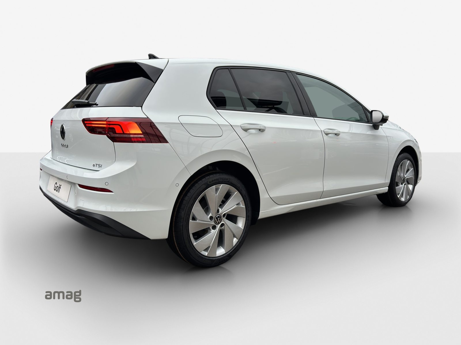 VW Golf UNITED, Petrol, New car, Automatic - 5