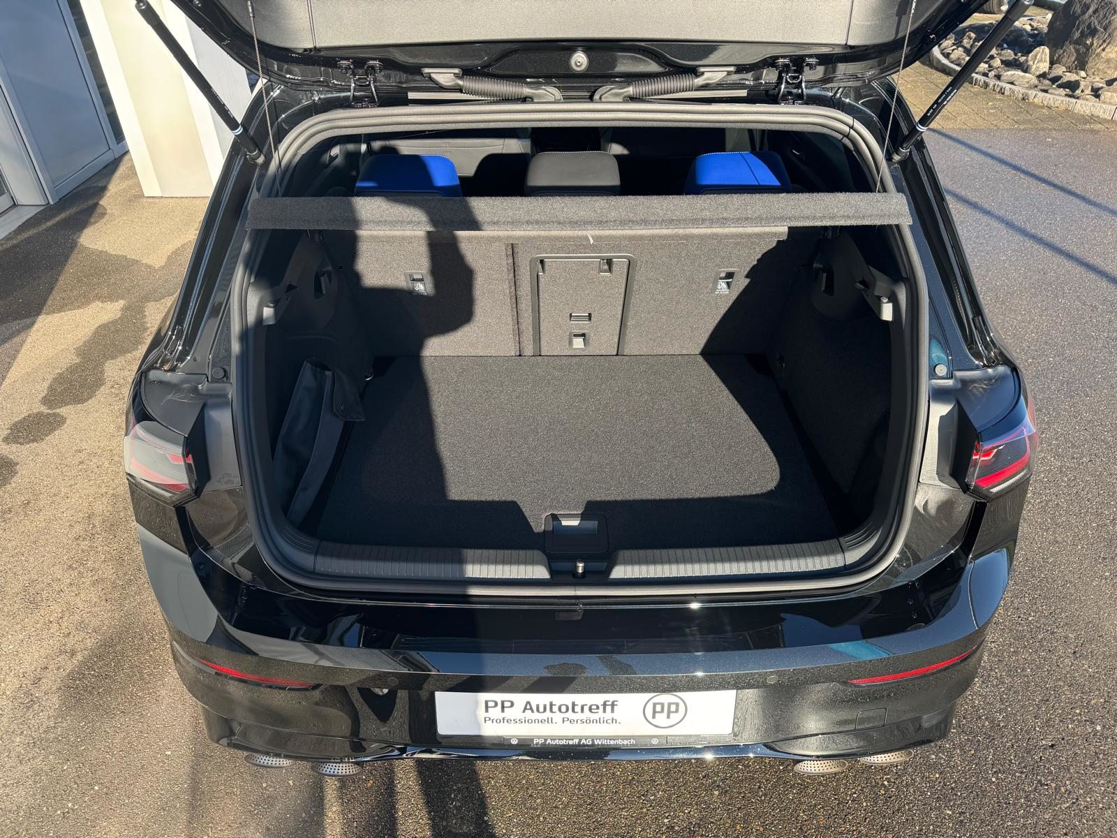 VW Golf R Black Edition, Petrol, New car, Automatic - 6