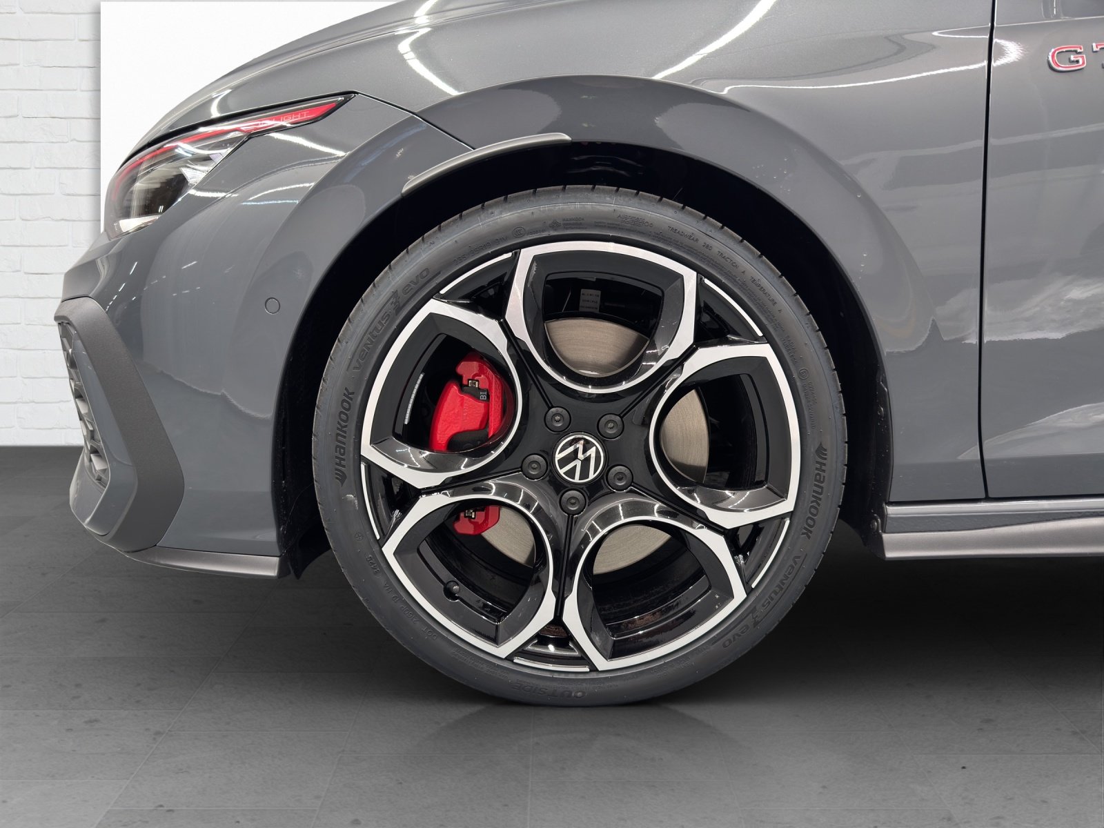 VW Golf VIII 2.0 TSI GTI DSG, Benzin, Neuwagen, Automatik - 6